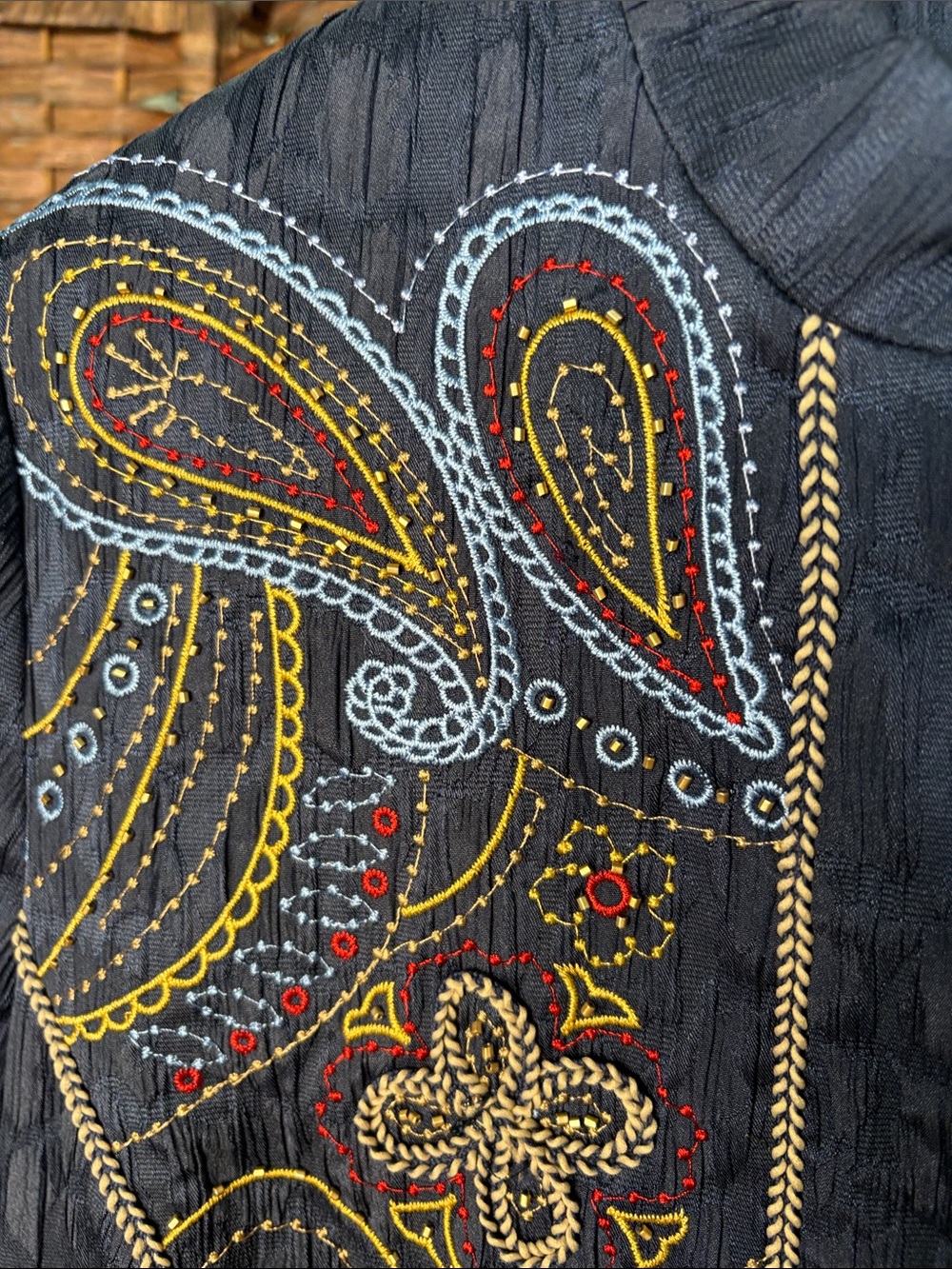 Stunning Embroidered Navy Blazer with Paisley Detail - Picture 4 of 5